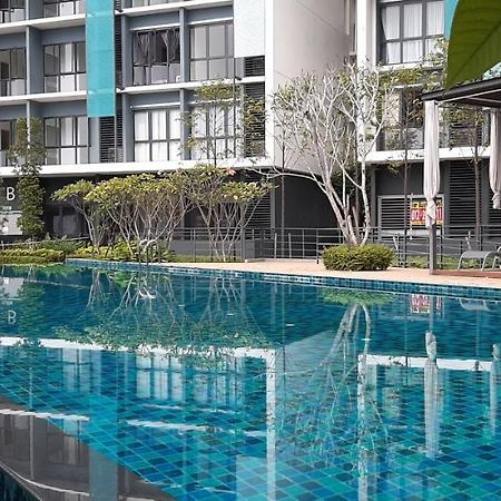 Cozystay @ Core Soho Suite Klia Sepang Exterior foto